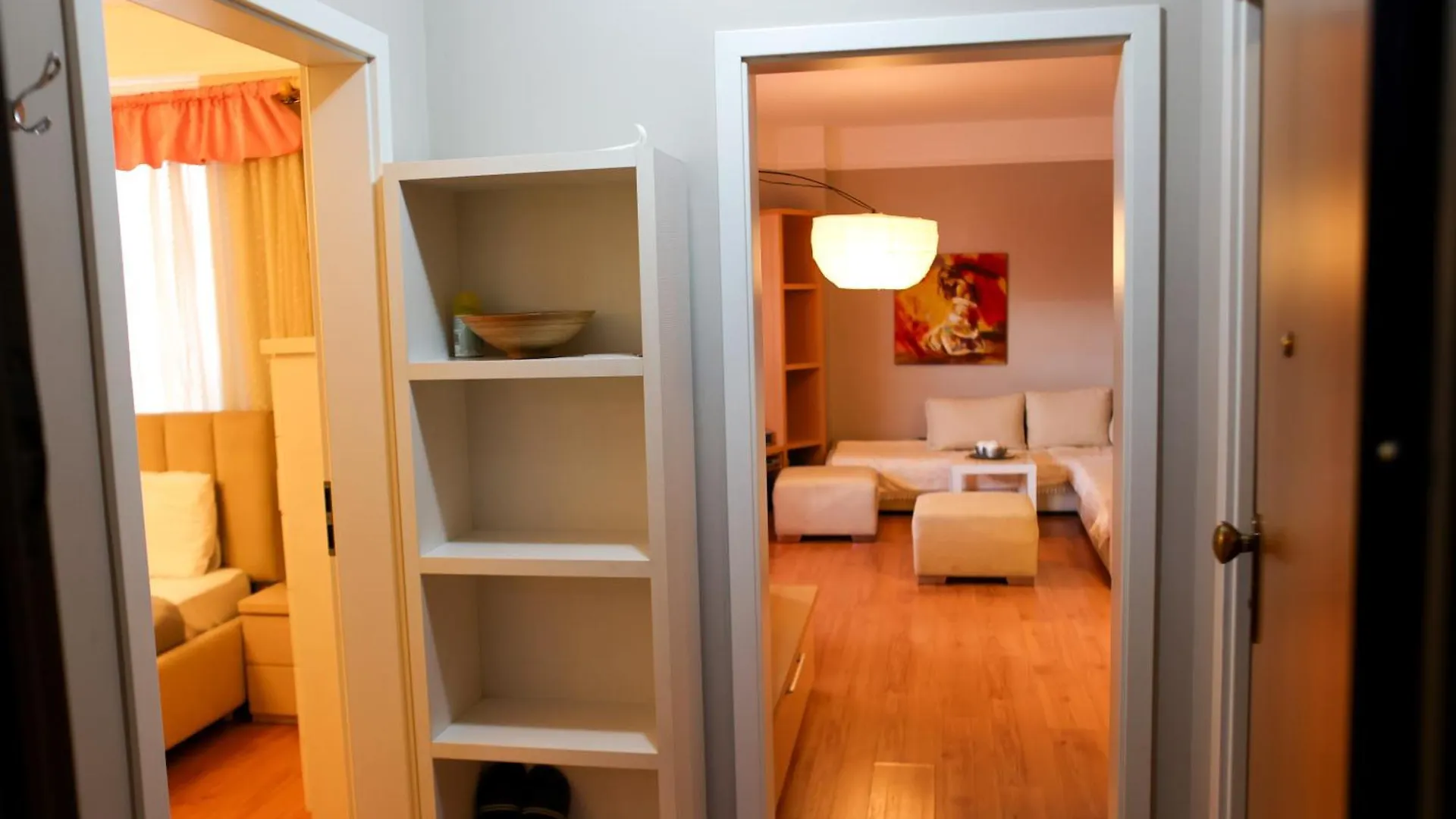 Cherry Apartment Tiran